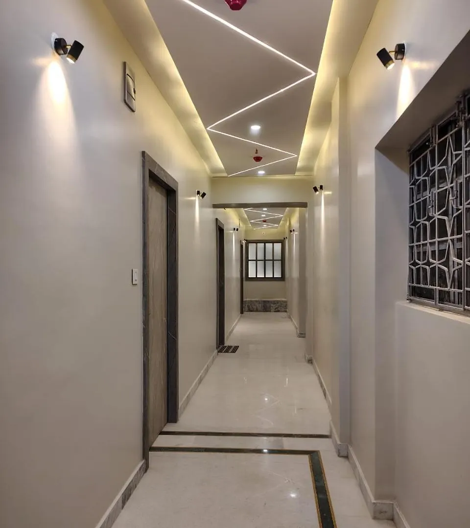 Hotel Haritwal Guest House Varanasi